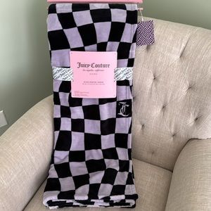 Juicy Couture Checkered Black & Purple Plush Throw Blanket - NWT